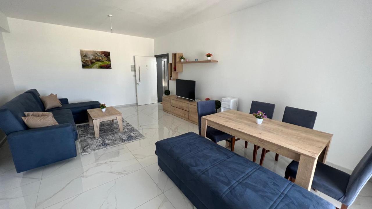 Tetris Apartment Spacious Comfortable Nikosia Ruang foto